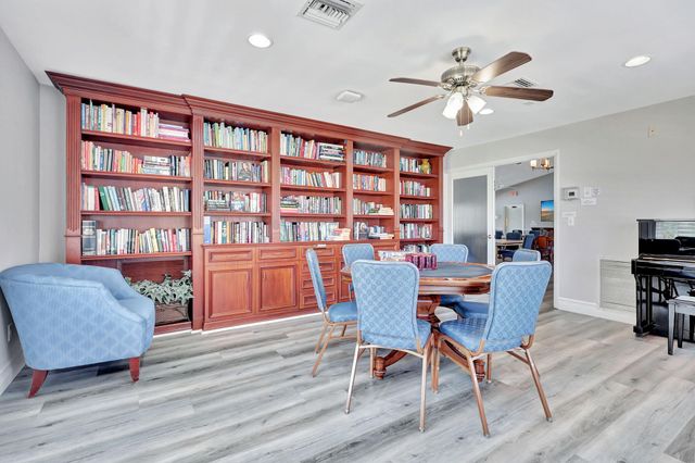 6180 Golf Villas Drive, Boynton Beach, FL 33437