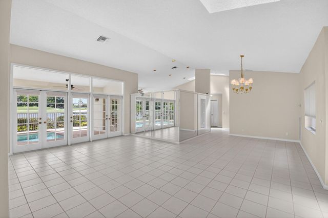 6180 Golf Villas Drive, Boynton Beach, FL 33437