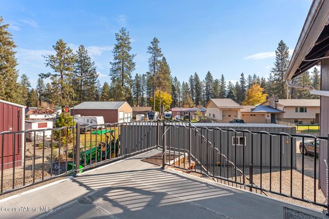 207 S Division ST, Pinehurst, ID 83850