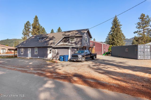 207 S Division ST, Pinehurst, ID 83850