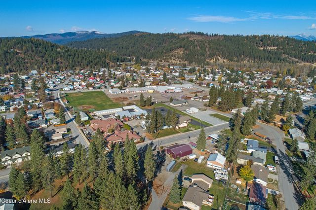 207 S Division ST, Pinehurst, ID 83850