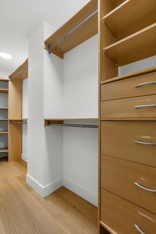 1618 W Pierce Avenue, Chicago, IL 60622