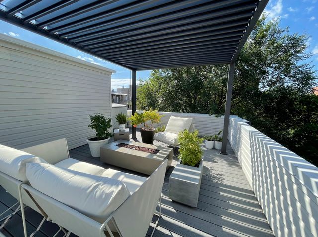 1618 W Pierce Avenue, Chicago, IL 60622