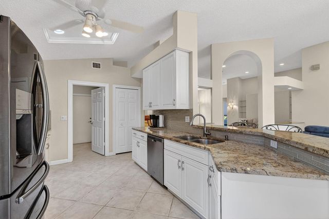 7423 Brunswick Circle, Boynton Beach, FL 33472
