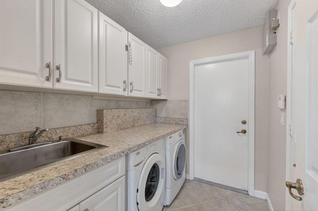7423 Brunswick Circle, Boynton Beach, FL 33472