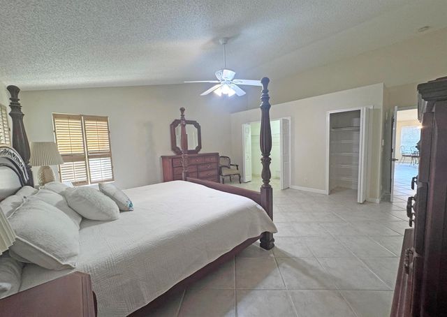 7423 Brunswick Circle, Boynton Beach, FL 33472