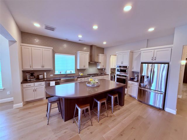 6905 St George s Drive, Mckinney, TX 75070