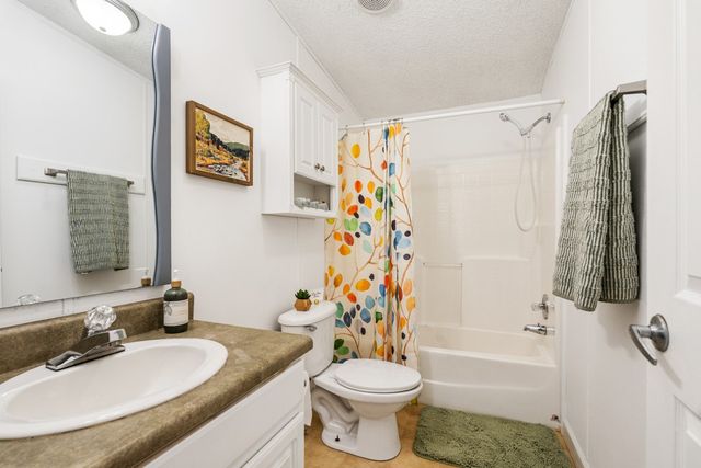 303 Eagle Parkway, Mabank, TX 75147