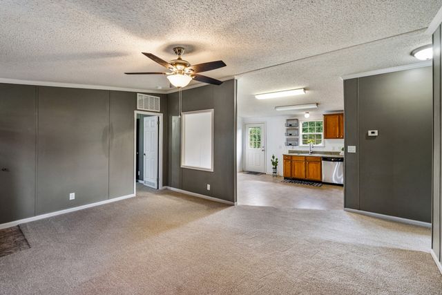303 Eagle Parkway, Mabank, TX 75147
