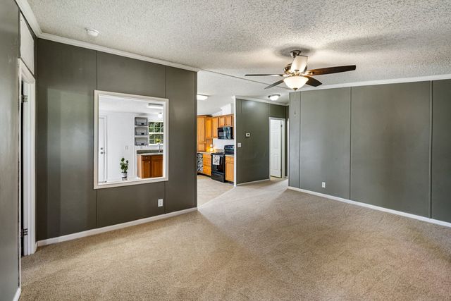 303 Eagle Parkway, Mabank, TX 75147
