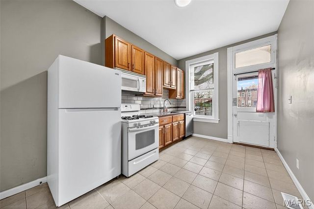 7820 Michigan Avenue, St Louis, MO 63111