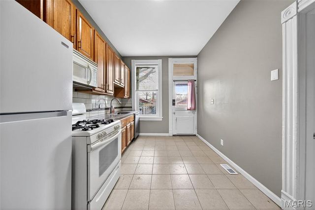 7820 Michigan Avenue, St Louis, MO 63111