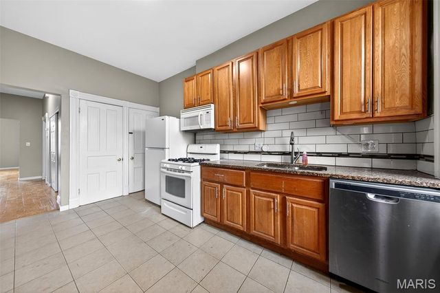 7820 Michigan Avenue, St Louis, MO 63111