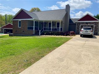 210 Twin Lakes Drive, Anderson, SC 29621