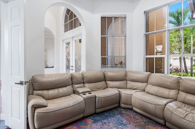 3381 Lago De Talavera, Lake Worth, FL 33467