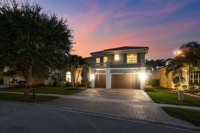 3381 Lago De Talavera, Lake Worth, FL 33467