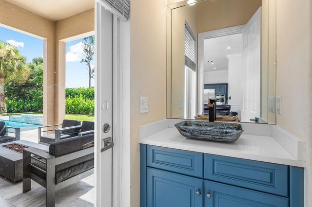 3381 Lago De Talavera, Lake Worth, FL 33467