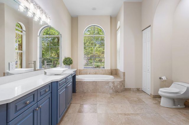 3381 Lago De Talavera, Lake Worth, FL 33467