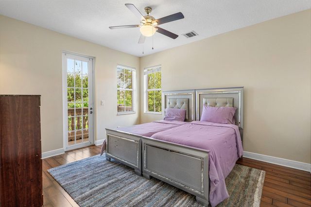 3381 Lago De Talavera, Lake Worth, FL 33467