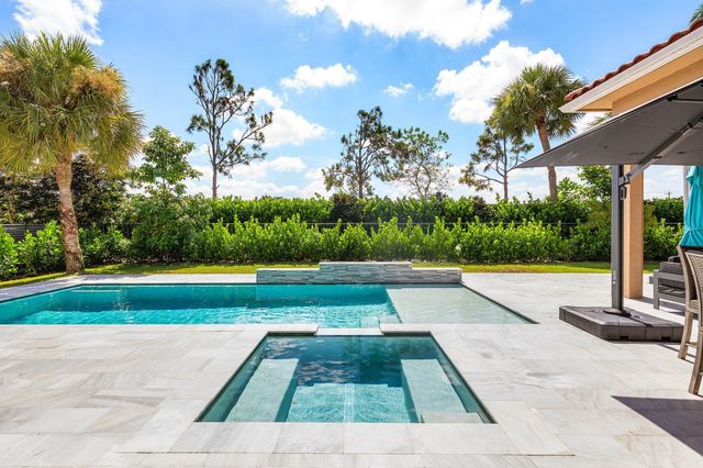 3381 Lago De Talavera, Lake Worth, FL 33467