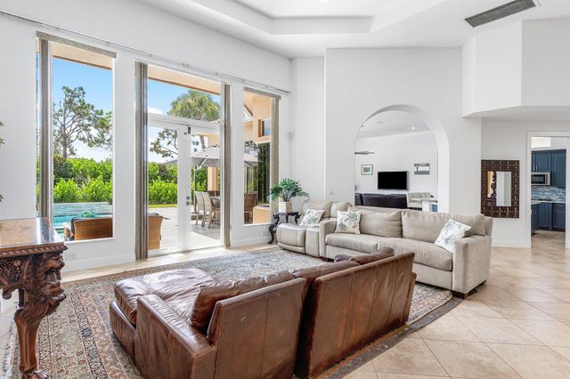 3381 Lago De Talavera, Lake Worth, FL 33467