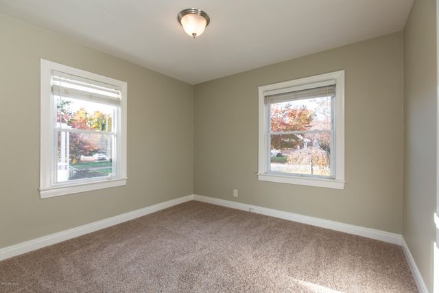 4022 Gloucester Rd, Louisville, KY 40207