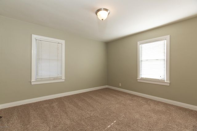4022 Gloucester Rd, Louisville, KY 40207