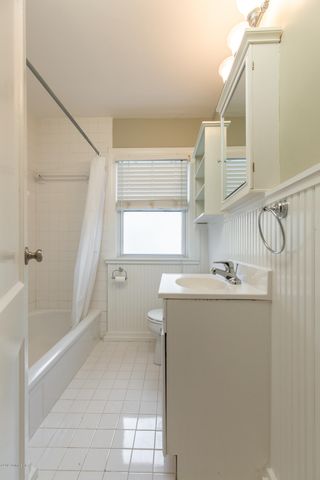 4022 Gloucester Rd, Louisville, KY 40207