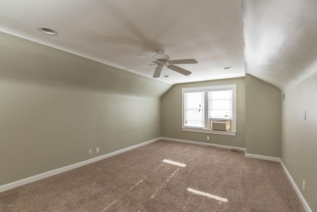 4022 Gloucester Rd, Louisville, KY 40207