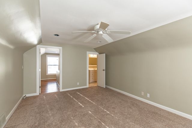 4022 Gloucester Rd, Louisville, KY 40207