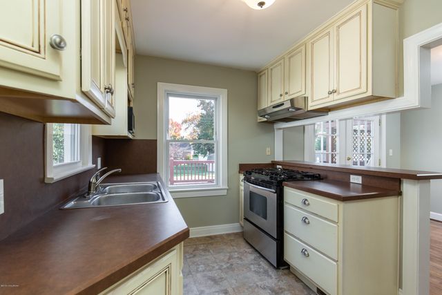 4022 Gloucester Rd, Louisville, KY 40207