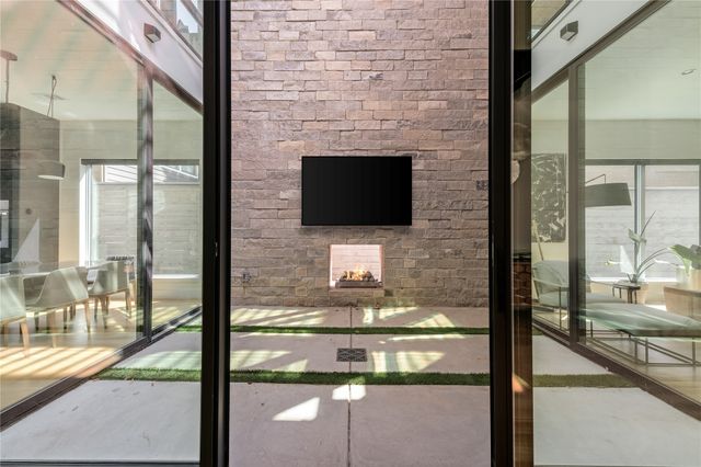 3609 Springbrook Street, Dallas, TX 75205