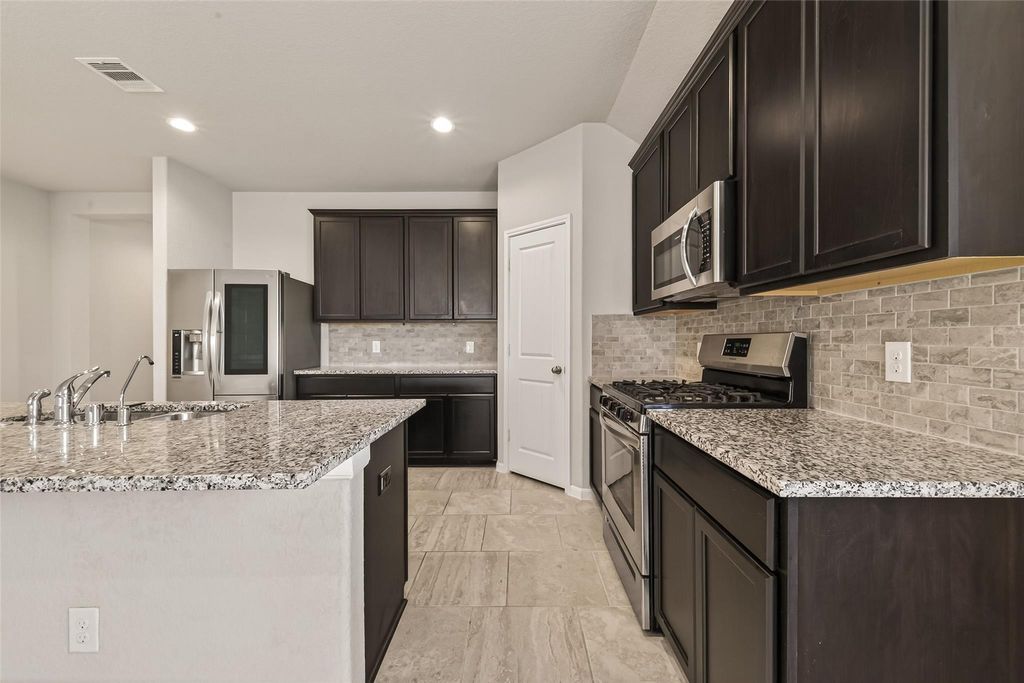 12623 City Village Lane, Houston, TX 77047
