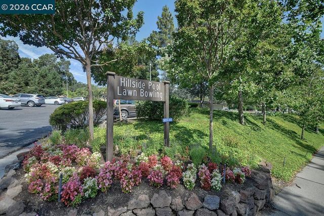 2601 Pine Knoll Dr 8, Walnut Creek, CA 94595