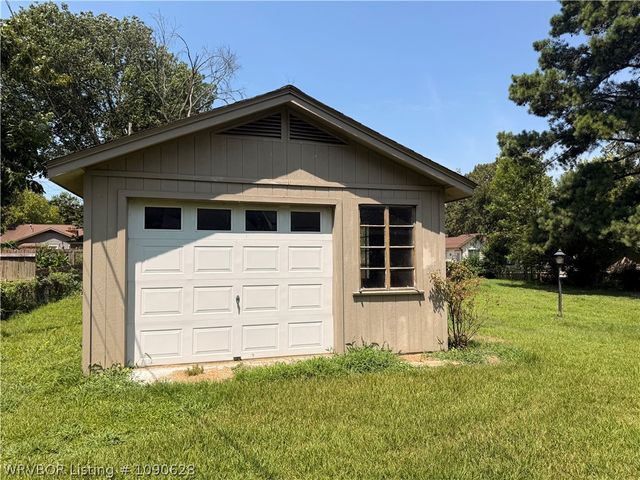 523 N 47th Street, Fort Smith, AR 72903