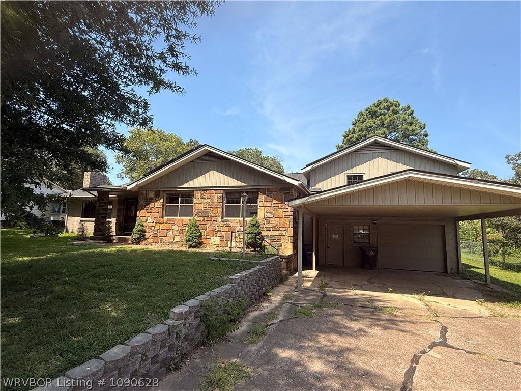 523 N 47th Street, Fort Smith, AR 72903