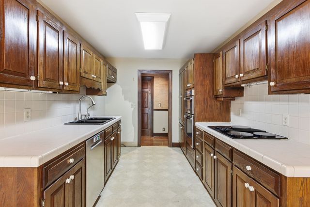 6010 Murray Ln, Brentwood, TN 37027