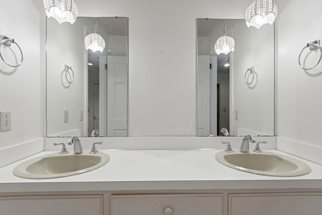 6010 Murray Ln, Brentwood, TN 37027