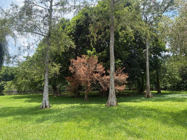1551 S CLUB Drive, Wellington, FL 33414