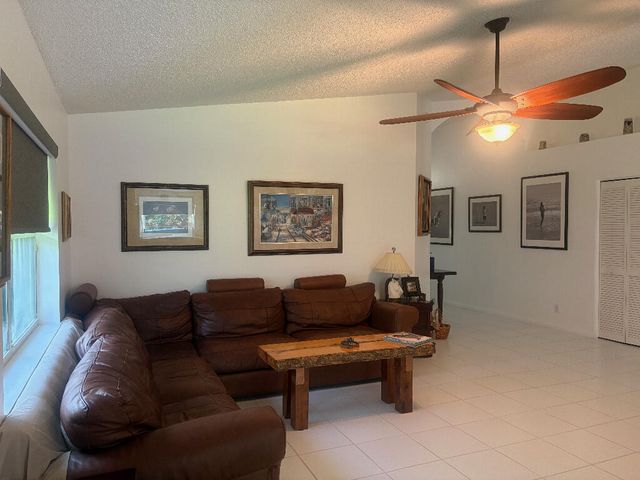 1551 S CLUB Drive, Wellington, FL 33414