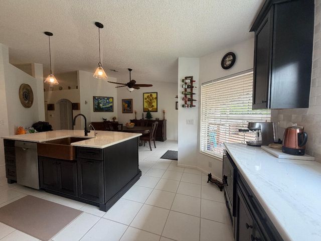 1551 S CLUB Drive, Wellington, FL 33414