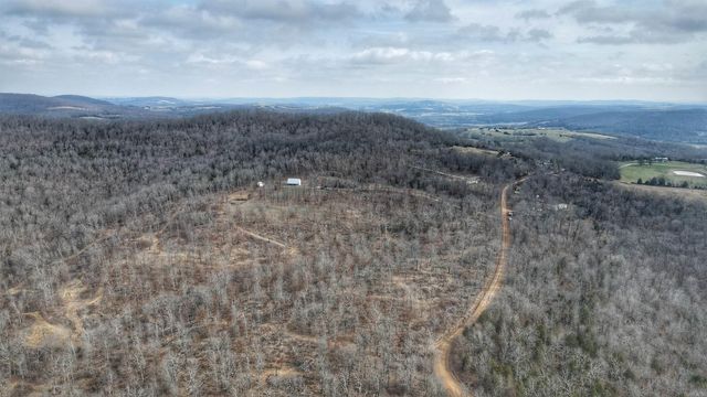 553 Madison 6615, Huntsville, AR 72740