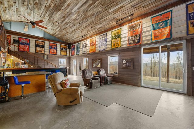 553 Madison 6615, Huntsville, AR 72740