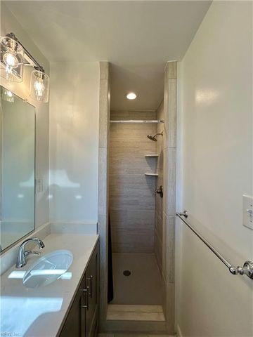 348 Kempsville RD, Chesapeake, VA 23320