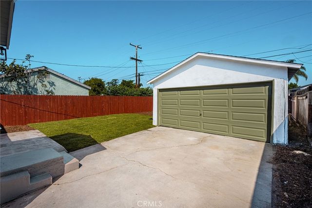 1005 W 132nd Street, Compton, CA 90222