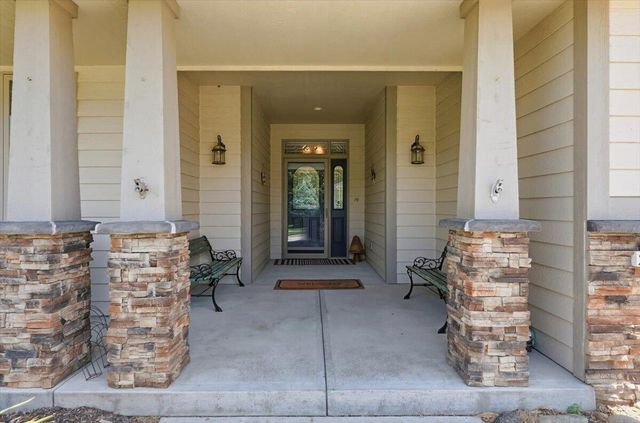 205 N MILLARD Street, Council Bluffs, IA 51503