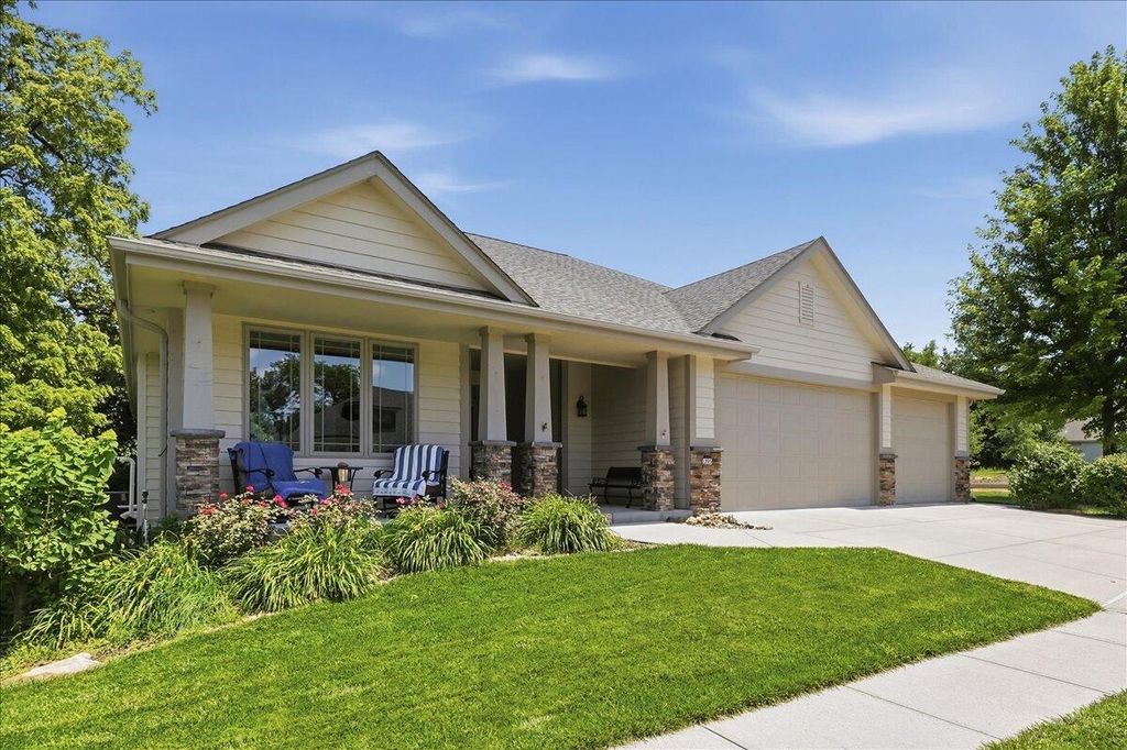 205 N MILLARD Street, Council Bluffs, IA 51503