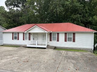136 N Poole St, Ashland City, TN 37015