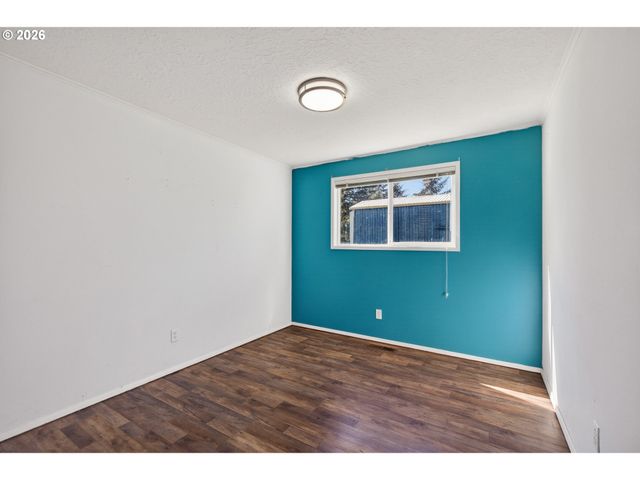 38805 Sw TENBUSH Ln, Willamina, OR 97396