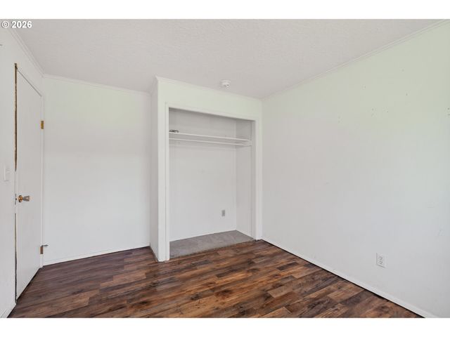 38805 Sw TENBUSH Ln, Willamina, OR 97396